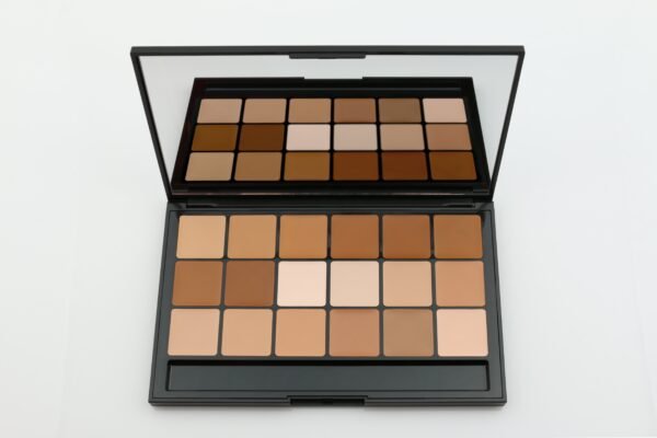 Vincent Kehoe - 18 Part Foundation/Concealer palette - #11